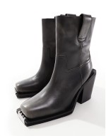 Relax leather toe-clip western boots in black burnish