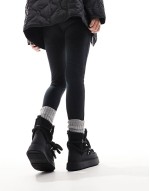 Alpine shearling lace up snow boots in black