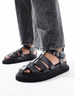 Budapest Fisherman Sandal in black