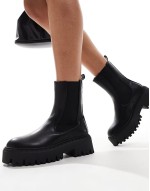 ‌Stylish chunky ankle boots in black