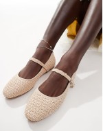 ‌Stylish mary jane ballet flats in raffia