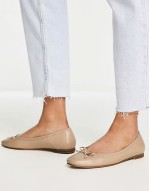 Lullaby bow ballet in beige