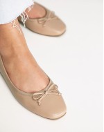 Lullaby bow ballet in beige
