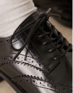 ‌Stylish Manny lace up flat shoes in black