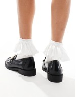 chain detail loafer in black