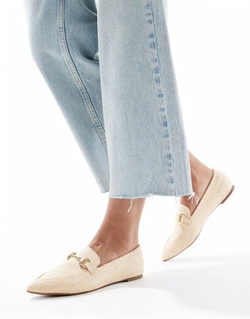 buckle detail pointed toe loafer in raffia natural