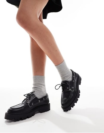 Leora chunky boat shoes in black