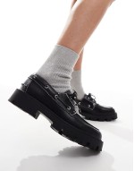 Leora chunky boat shoes in black