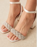 Bridal Ada heeled sandals in ivory